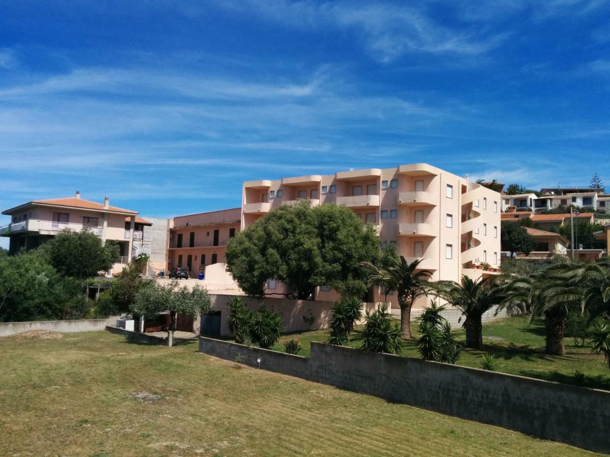 Hotel Panorama Badesi Exteriér fotografie